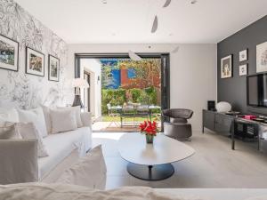 Et opholdsområde på Villa Espérance by Interhome