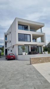 Το κτήριο όπου στεγάζεται  το διαμέρισμα