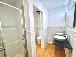 Albergue Turistico En Armenteira A Fragua do Ferreiro的一间浴室