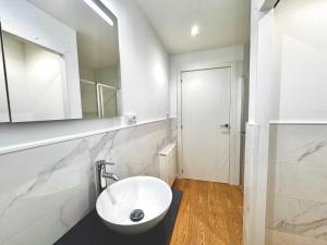 Albergue Turistico En Armenteira A Fragua do Ferreiro的一间浴室