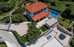 Bazén v ubytování Villa San Nicolo nebo v jeho okolí