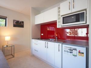 Una cocina o kitchenette en Central Spa Escape Studio (R1)