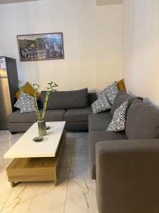 Posezení v ubytování Family-Friendly Garden Stay