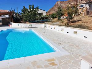 Bassein majutusasutuses Family-Friendly Sicily Stay või selle lähedal