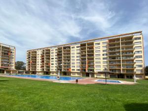 Bazén v ubytování Apartamento privado. Calella nebo v jeho okolí
