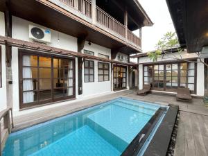 Πισίνα στο ή κοντά στο Cemagi Villas By GUMA Hospitality