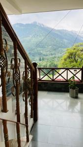 Splošen pogled na gorovje oz. razgled na gore, ki ga ponuja hotel