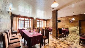 Predel za sedenje v nastanitvi Sita Hotel & Cottage, Manali - A Boutique Wellness Hotel