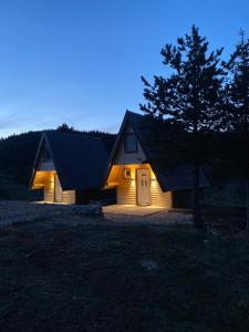 Gambar di galeri bagi Mountain Paradise Cabin #2 di Krš