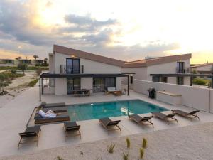 Πισίνα στο ή κοντά στο Luma Villas