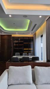 Gallery image of The Aurora By Always Homestay in Diamond Crown Hải Phòng in Ðông Khê