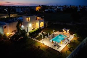 Πισίνα στο ή κοντά στο Casa Karina Sun&Pool&Relax