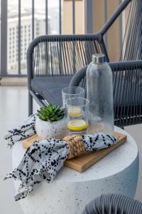 Напитки в Frank Porter - Harbour Views T1