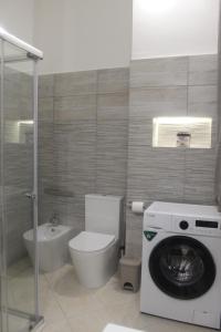Ένα μπάνιο στο Ecate apartment +19 φωτογραφίες