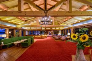 TV a/nebo společenská místnost v ubytování Steinbach-Hotel