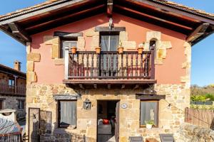 The building in which the holiday home is located