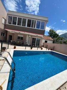 Πισίνα στο ή κοντά στο Villa Passaggio Private Pool & Tranquil Stay Near the Sea