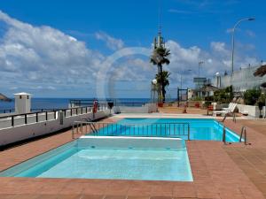 Piscina di Lovely Home o nelle vicinanze
