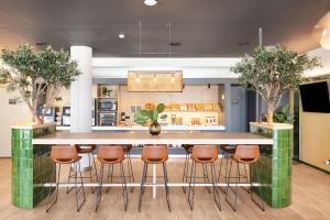 Kuchyň nebo kuchyňský kout v ubytování B&B HOTEL Murcia