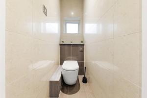 Ένα μπάνιο στο Quadruple - King Room