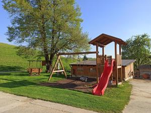 Herní místnost nebo prostor pro děti v ubytování Löschgruberhof - Urlaub am Bauernhof