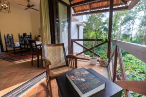 Balkón nebo terasa v ubytování Old Kent Estates & Spa, Coorg