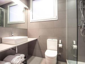 Kúpeľňa v ubytovaní Rent Top Apartments Rambla Catalunya