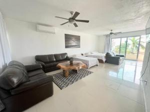 Posezení v ubytování Estudio con WiFi, Netflix y Aire