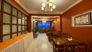 Posezení v ubytování Hotel Nagarkot Inn