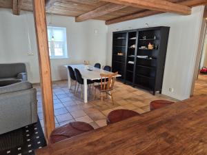 Μια τηλεόραση ή/και κέντρο ψυχαγωγίας στο Trolleholm Annexet 1835