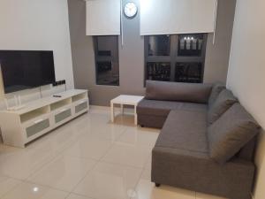 TV a/nebo společenská místnost v ubytování Dynamic Home