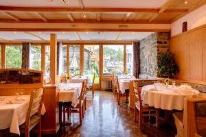 Restaurace v ubytování Hotel Parnass