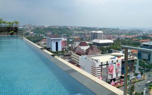 Piscina en o cerca de Louis Kienne Hotel Simpang Lima