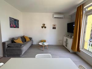 Imagen de la galería de Beach Apartment - 50m from the Beach with Free Parking, en Biograd na Moru 18 fotos más
