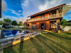 Bazén v ubytování Rivershore Villas nebo v jeho okolí