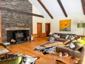 Φωτογραφία από το άλμπουμ του NEW - Designer Home - Mins to Lebanon/Hanover - NH σε Lebanon