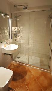 Ein Badezimmer in der Unterkunft Villa townhouse Calvario
