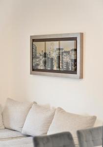 SEA VIEW apartment 2km from the Old Town of Kotor的休息区