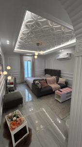 Χώρος καθιστικού στο استديو مؤثث بدخول ذاتي