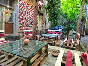 Zahrada ubytování Colors Hostel + 28 fotografií
