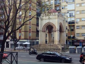 Budynek, w którym mieści się apartament