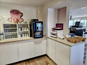 Η κουζίνα ή μικρή κουζίνα στο Studio Le Paradis Vert Aix-en-Provence, parking, piscine