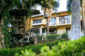 En have udenfor Hotel Meu Paraíso