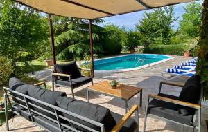 Bazén v ubytovaní 4 Bedroom Lovely Home In Sveti Anton alebo v jeho blízkosti
