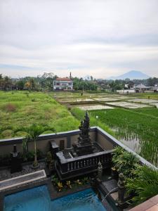 Bazén v ubytování Ubud Canti Accommodation nebo v jeho okolí