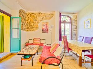 Posezení v ubytování Charming Retreat by Vis River, France