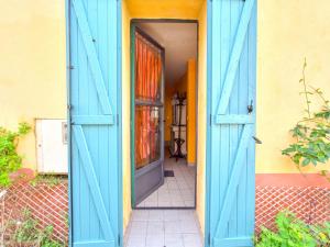 Fotografie z fotogalerie ubytování Charming Retreat by Vis River, France v destinaci Gorniès