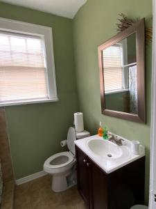 Gallery image of Cozy Cottage in Jacksonville +9 photos