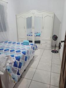 Postel nebo postele na pokoji v ubytování Hostal MURCIA