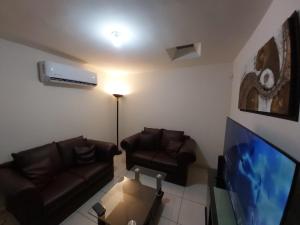 Foto dalla galleria di Casa con alberca compartida Netflix Disney Amazon TV a Hermosillo Altre 18 foto